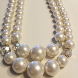 Vintage Faux Pearl necklace